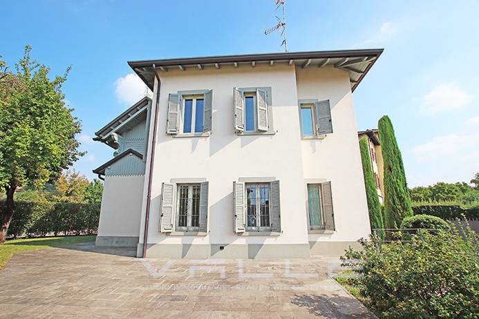 Villa in vendita a Bergamo, Longuelo