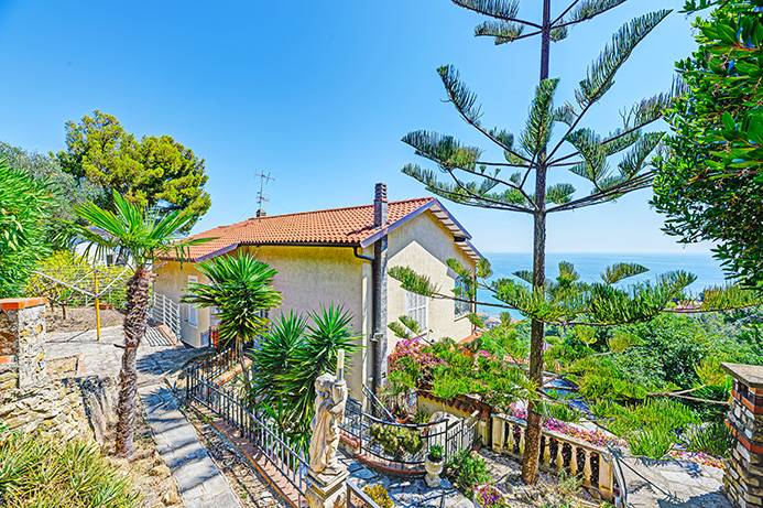 Villa in vendita a Andora, Rollo