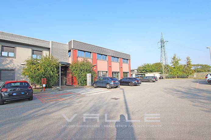 Capannone Industriale in vendita a Urgnano
