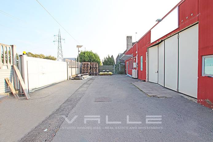 Capannone Industriale in vendita a Urgnano