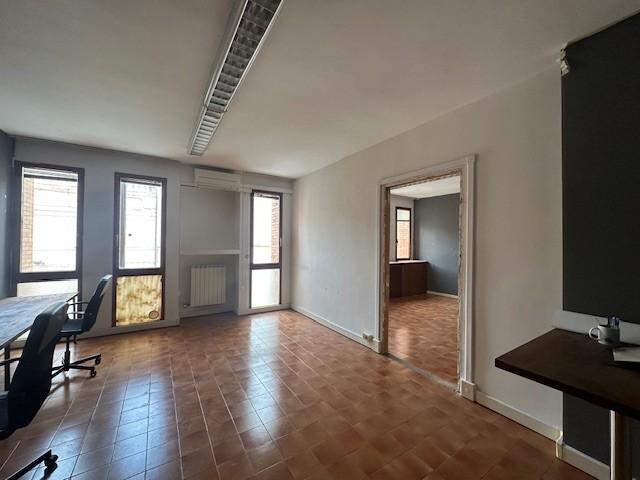 Ufficio in vendita a Cascina