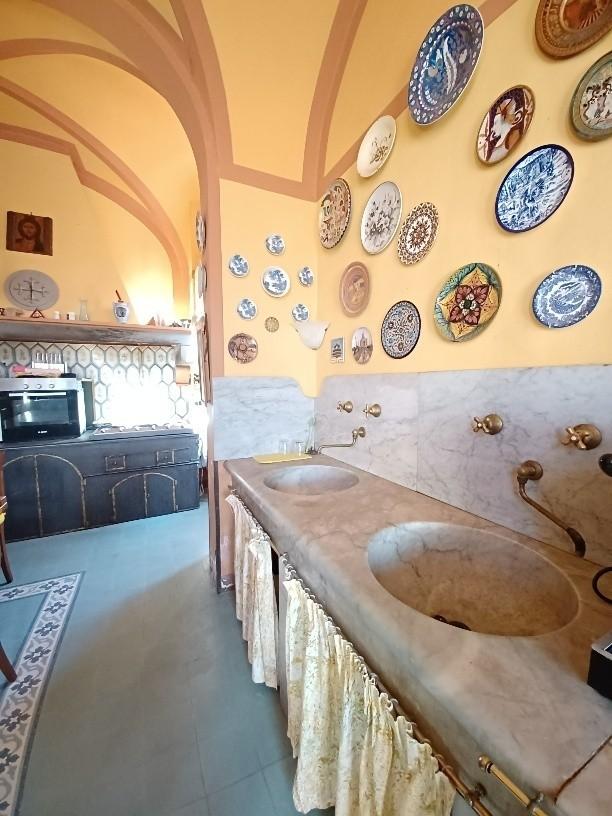 Villa con giardino, Cascina navacchio