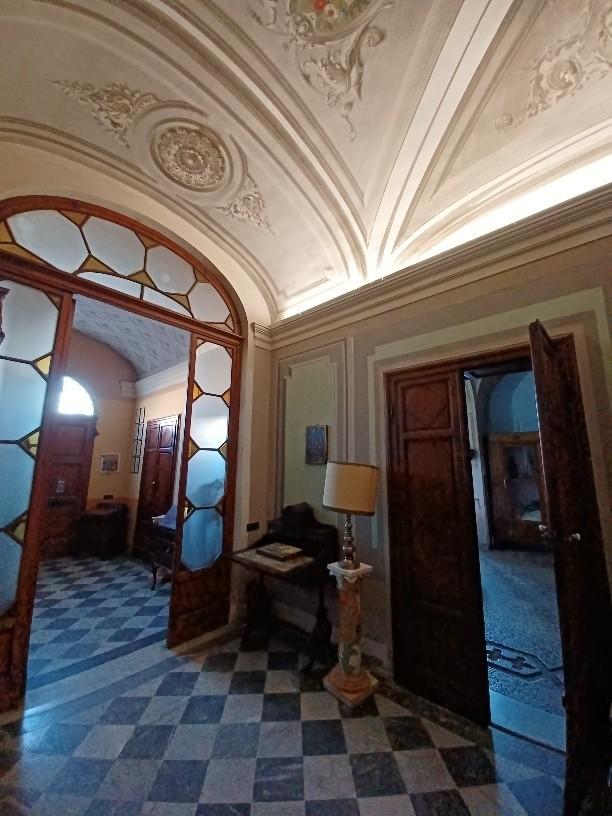 Villa con giardino, Cascina navacchio