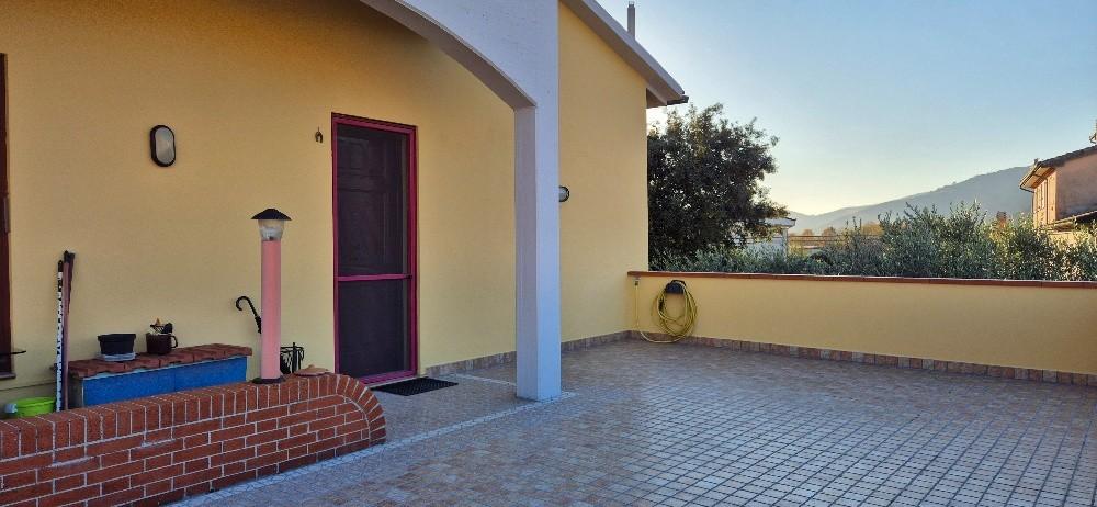 Appartamento con giardino, Bientina guerrazzi