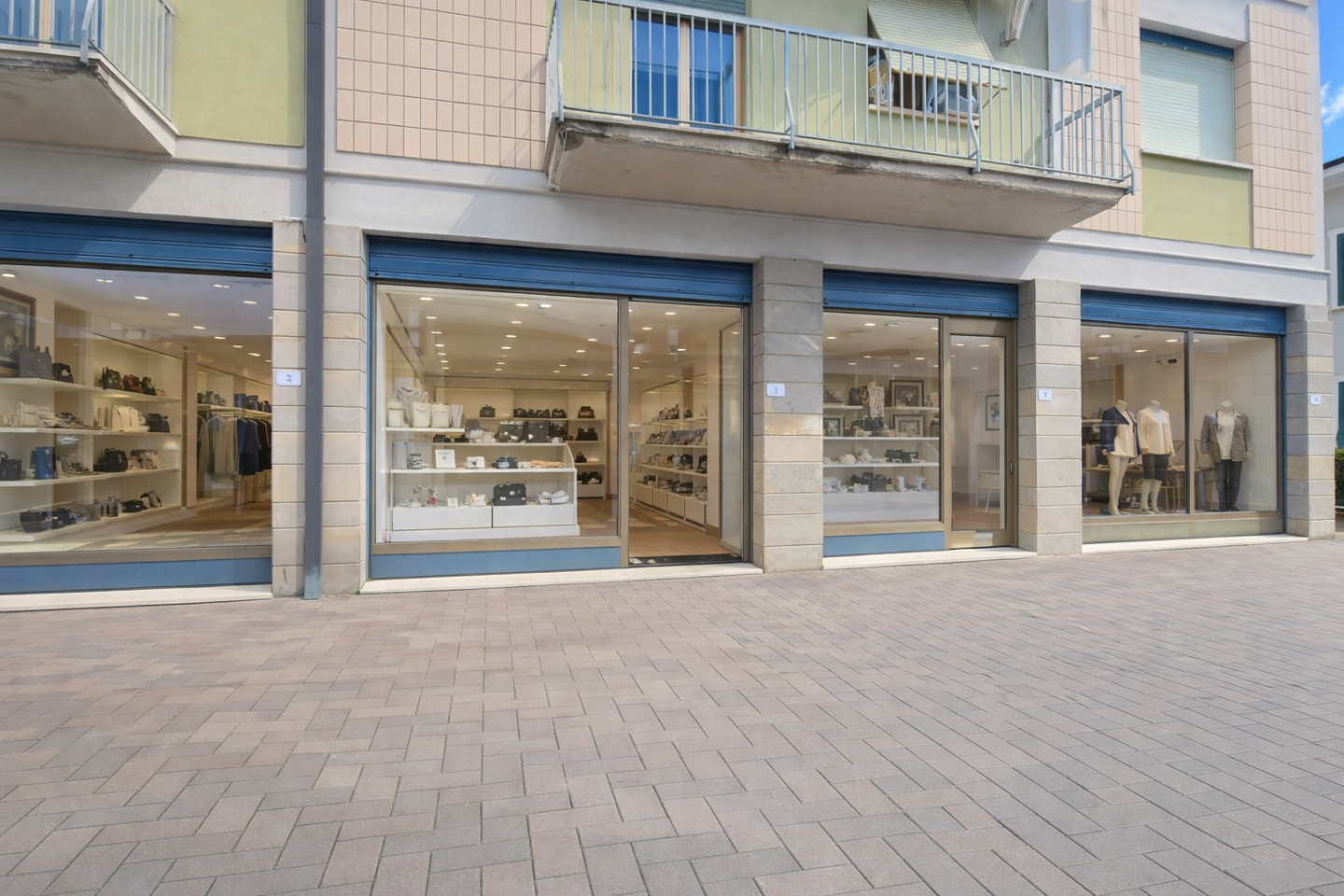 Locale commerciale in vendita a Castelfranco di Sotto