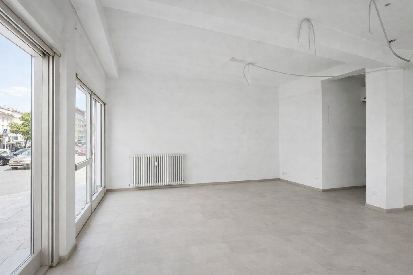 Locale commerciale in vendita a Castelfranco di Sotto