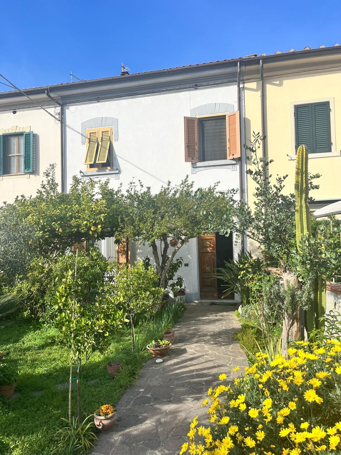 Casa indipendente con giardino, Cascina san lorenzo alle corti