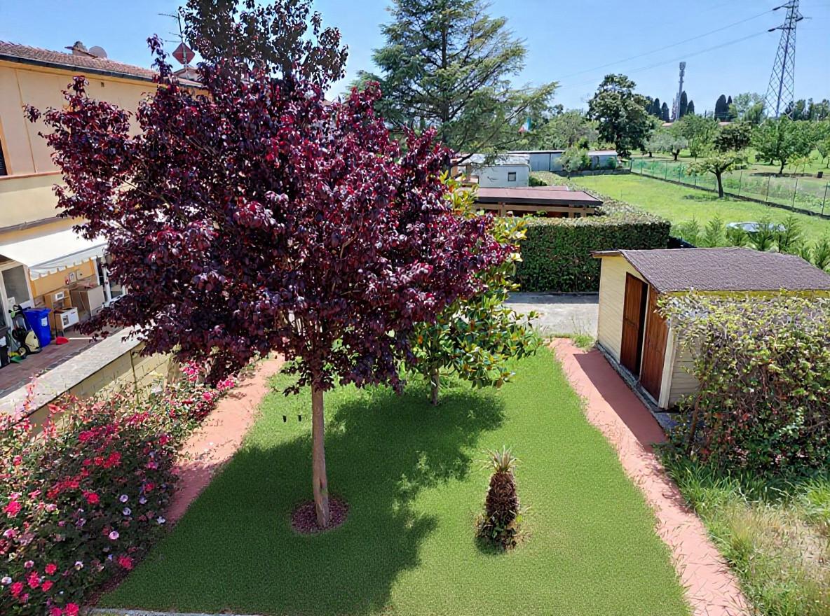 Villa Bifamiliare con giardino, Cascina titignano