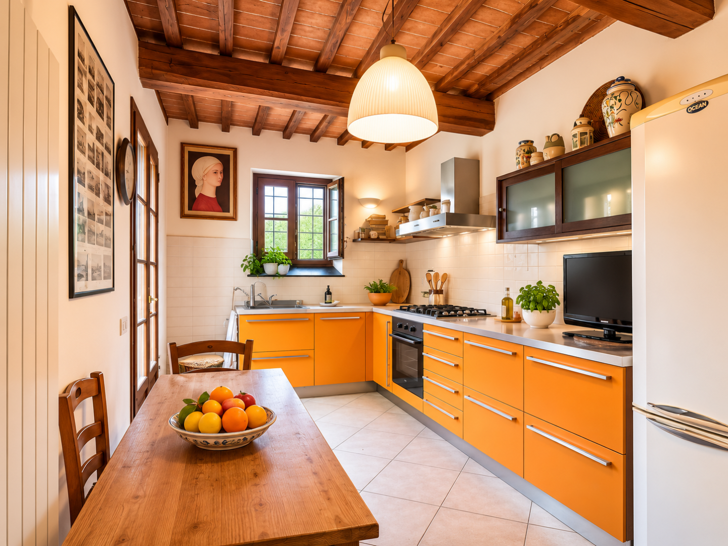 Rustico con giardino a Cascina