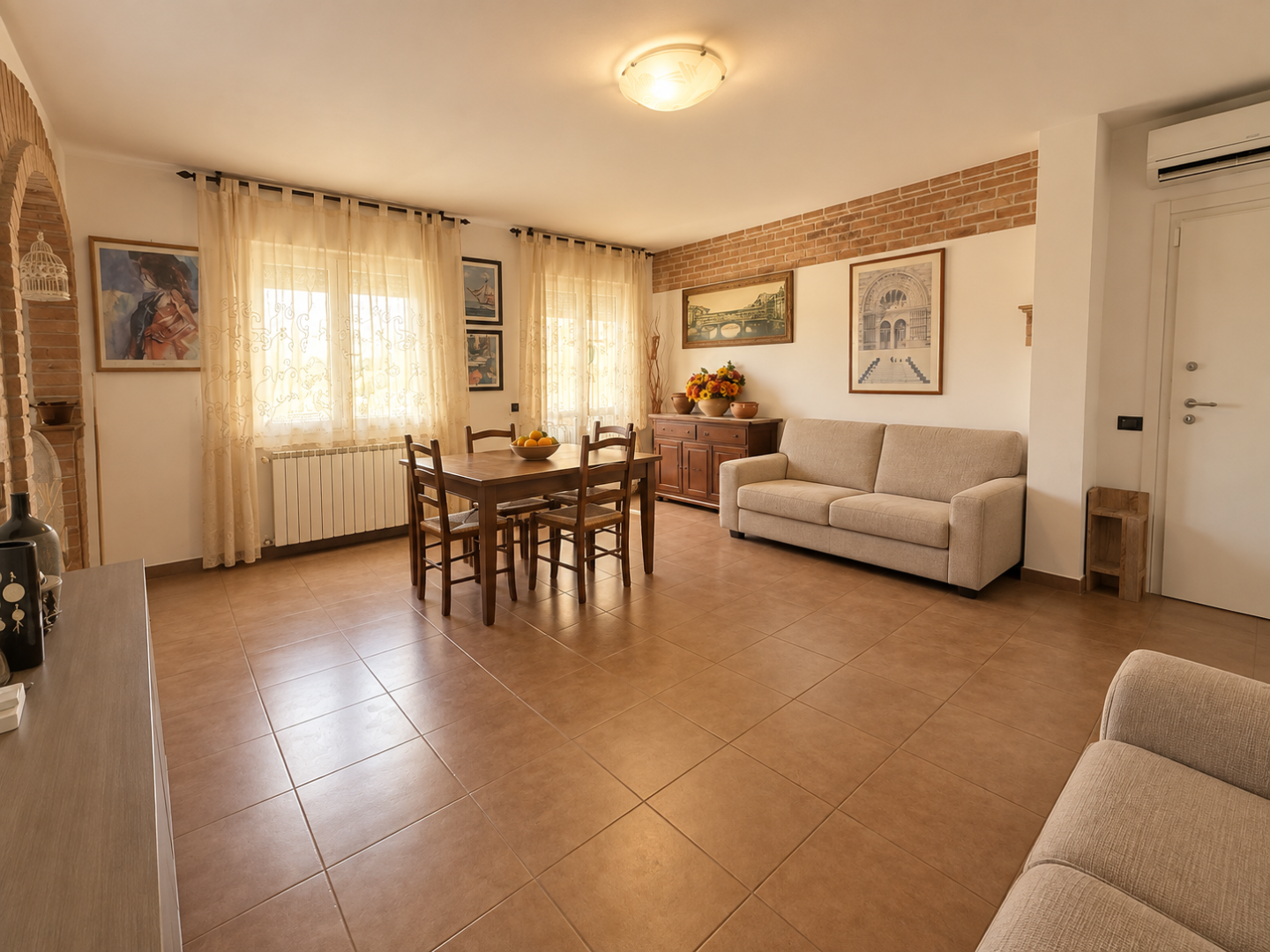 Quadrilocale con terrazzo a Cascina