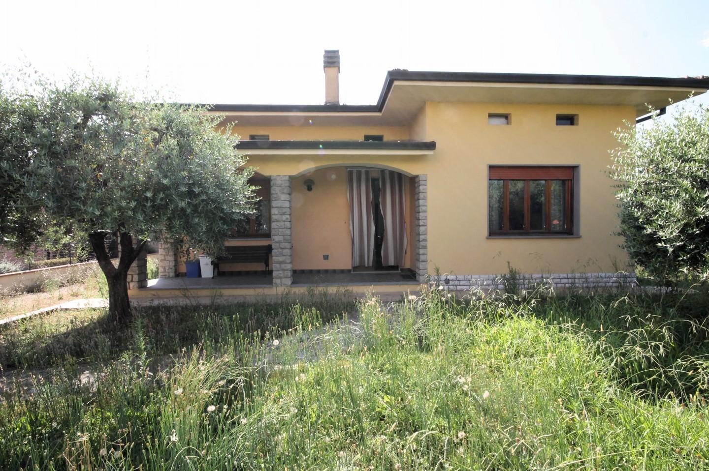 Villa con giardino, Capannori marlia