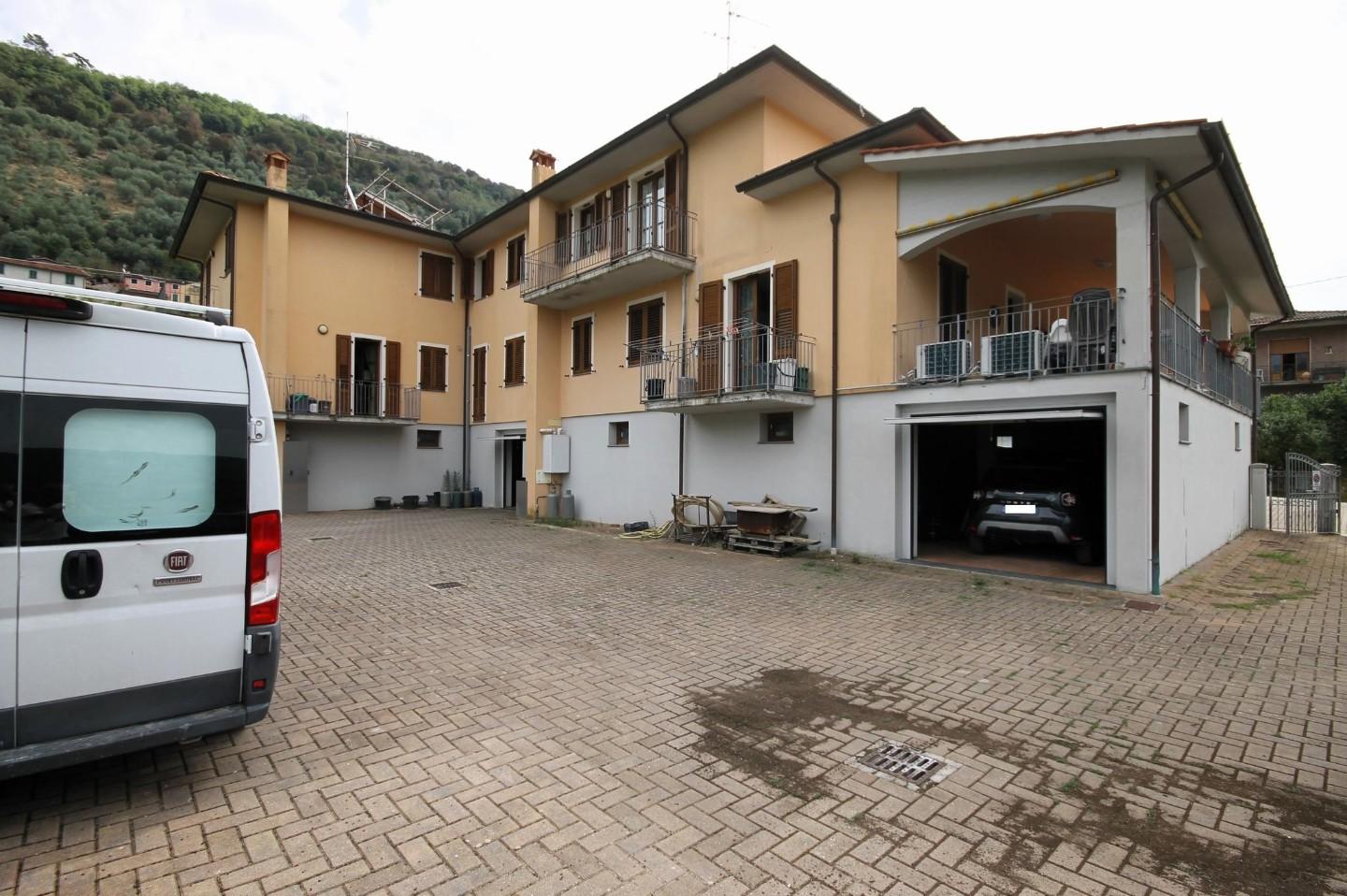 Quadrilocale in vendita, Borgo a Mozzano domazzano