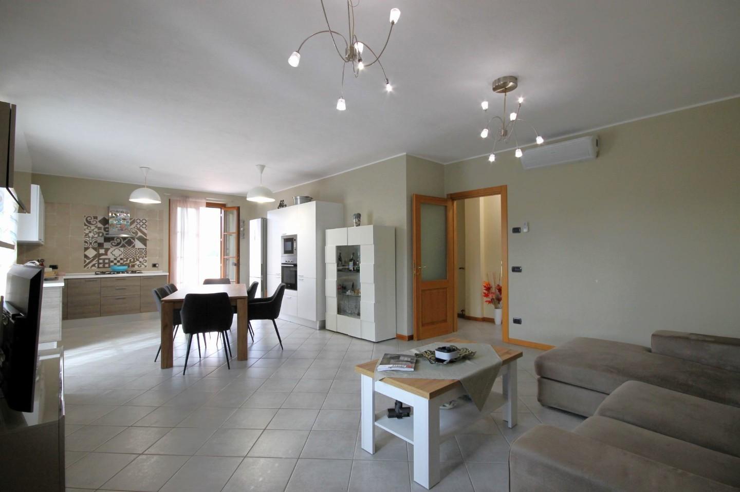 Quadrilocale in vendita, Borgo a Mozzano domazzano