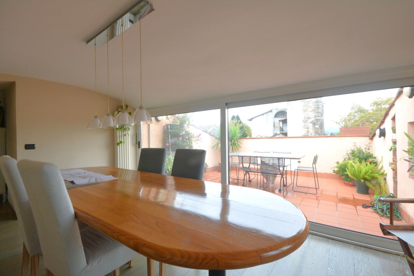 Appartamento con terrazzo, Lucca centro storico