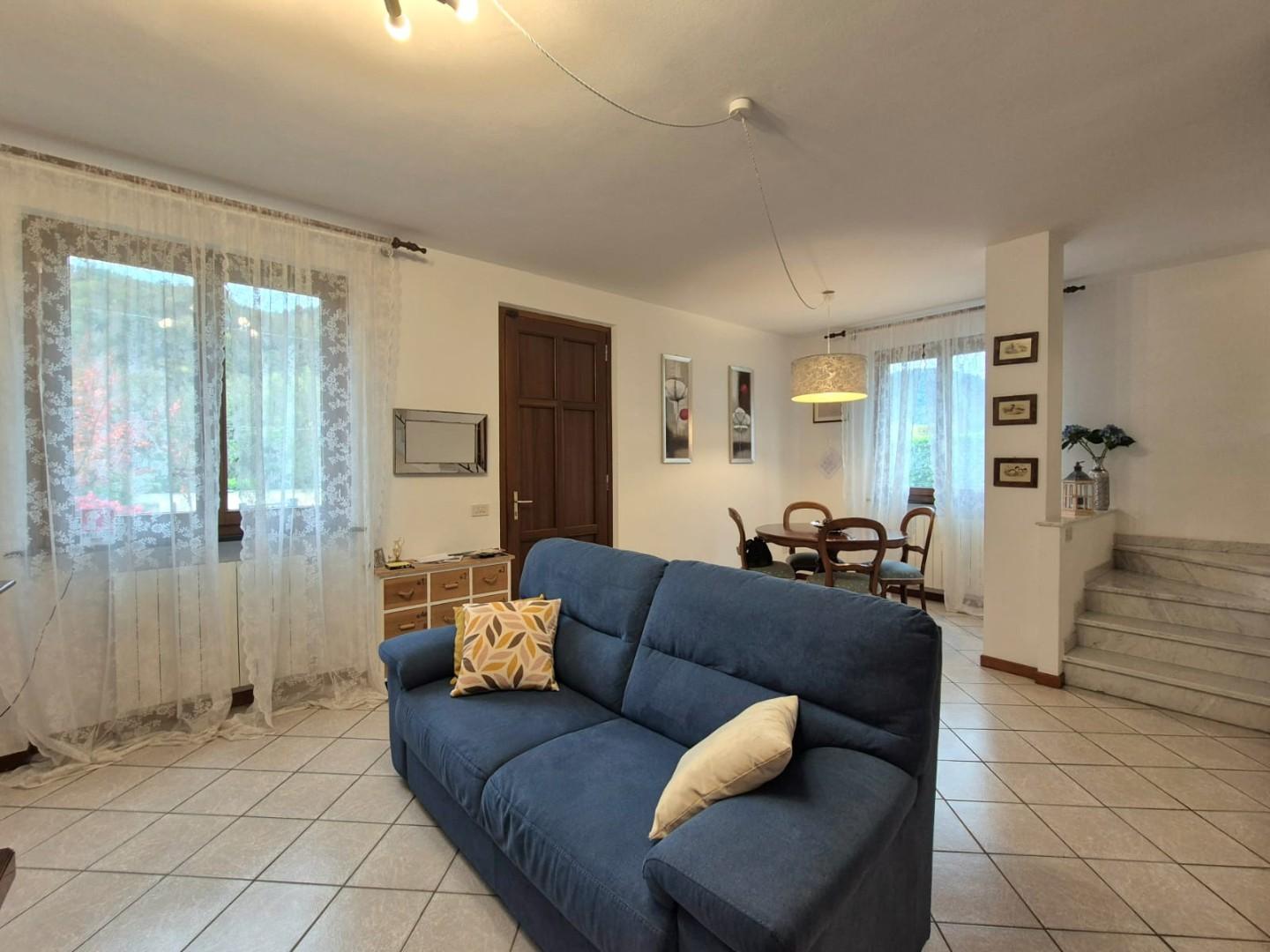 Villa con giardino, Pescaglia monsagrati