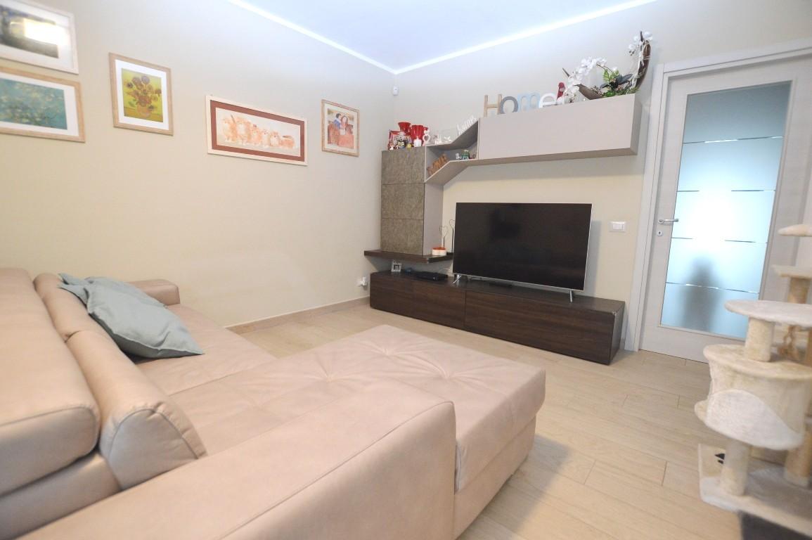 Quadrilocale con giardino, Lucca monte san quirico