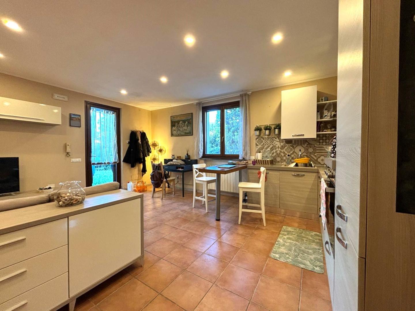 Trilocale con giardino, Lucca nozzano