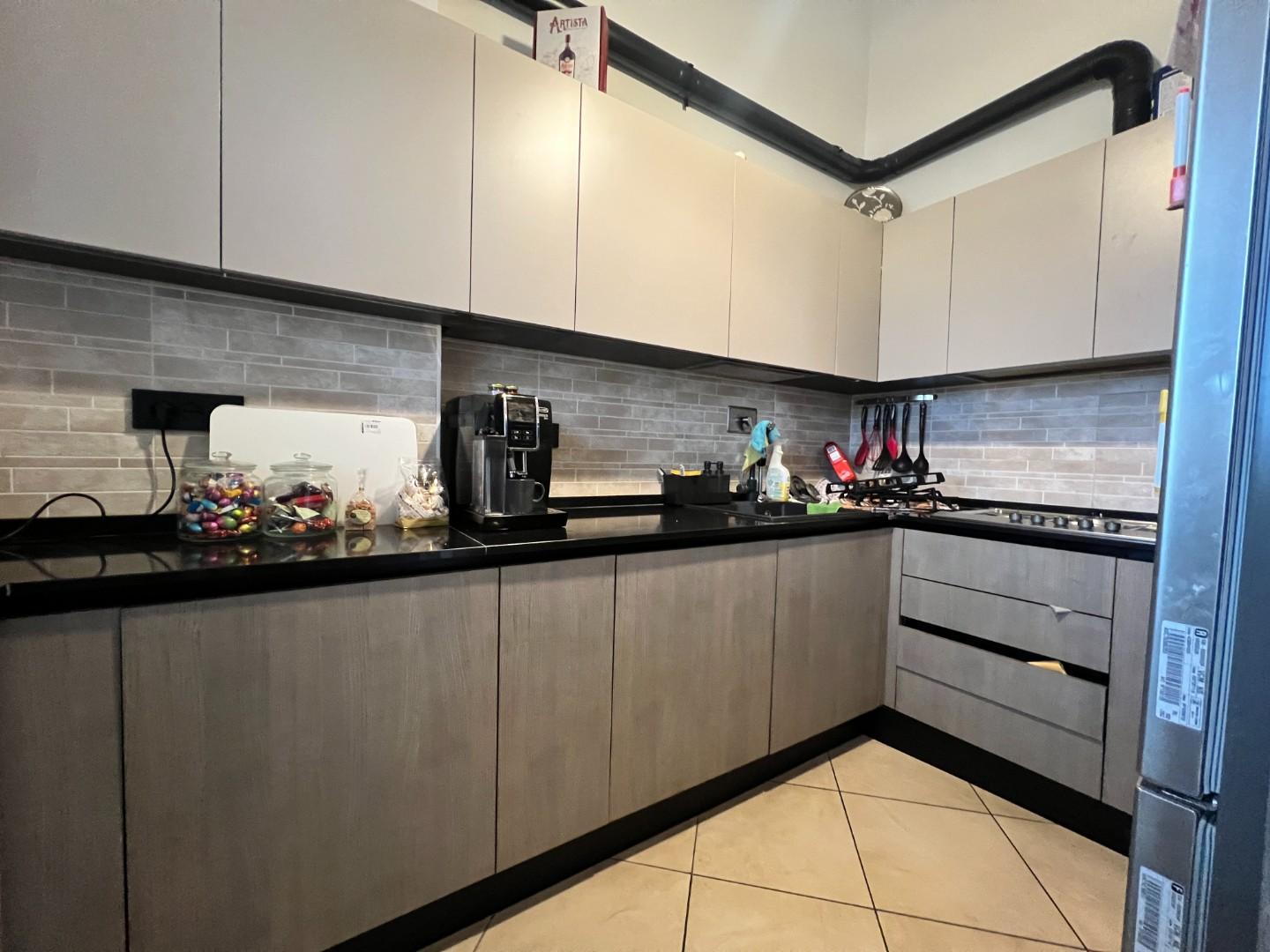 Quadrilocale con terrazzo, Lucca santissima annunziata