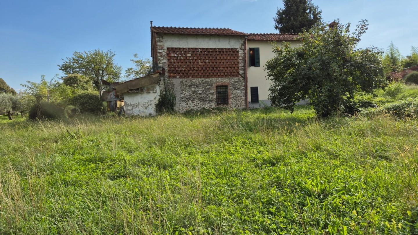 Casa indipendente con giardino, Capannori marlia