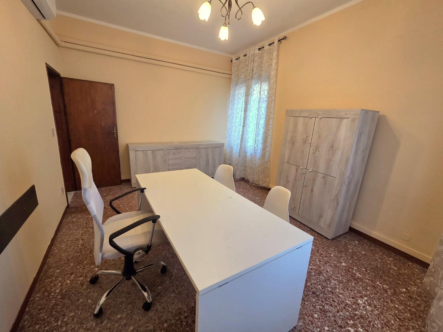 Ufficio in affitto, Lucca arancio