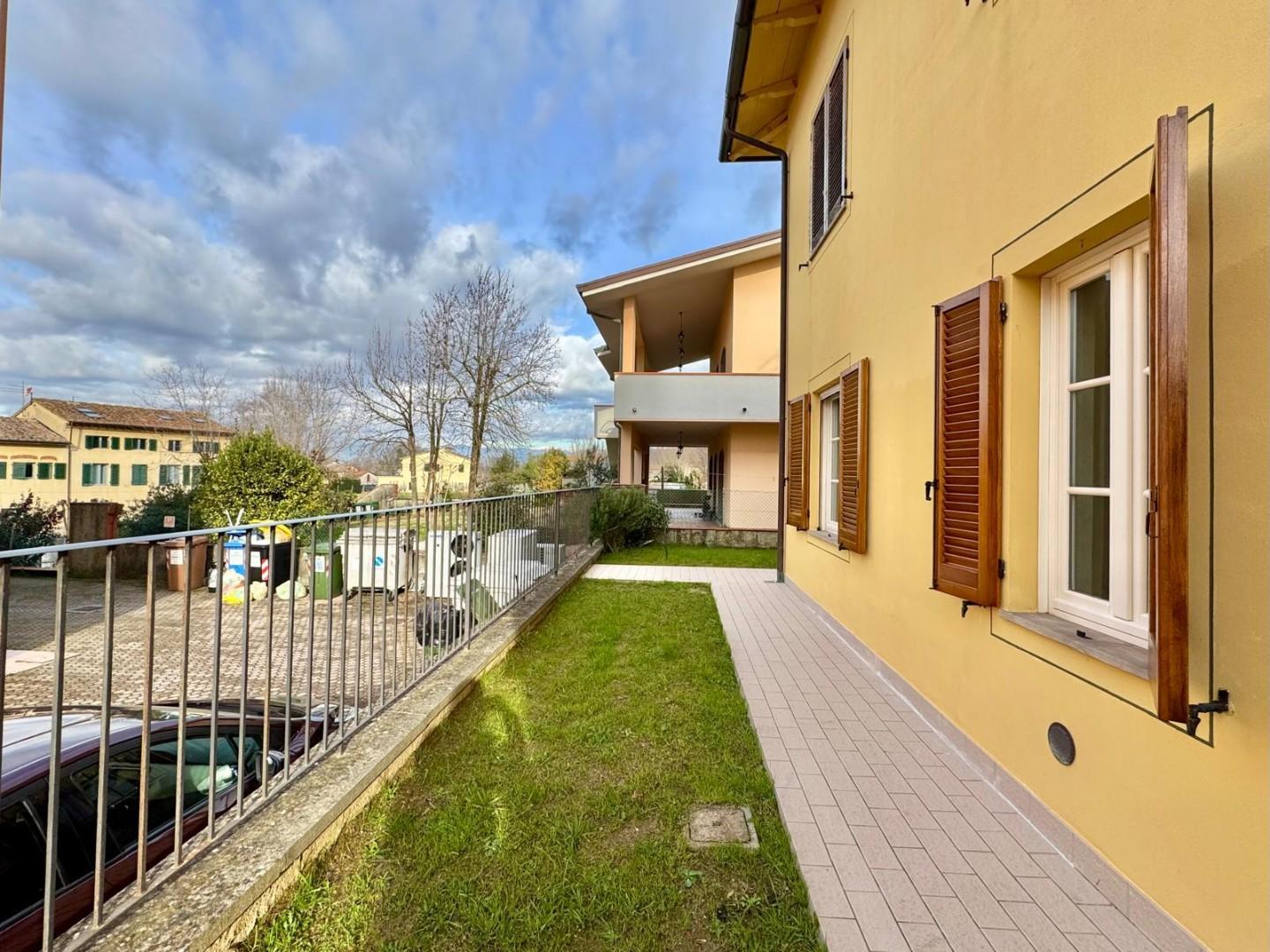 Quadrilocale con giardino, Capannori san leonardo in treponzio