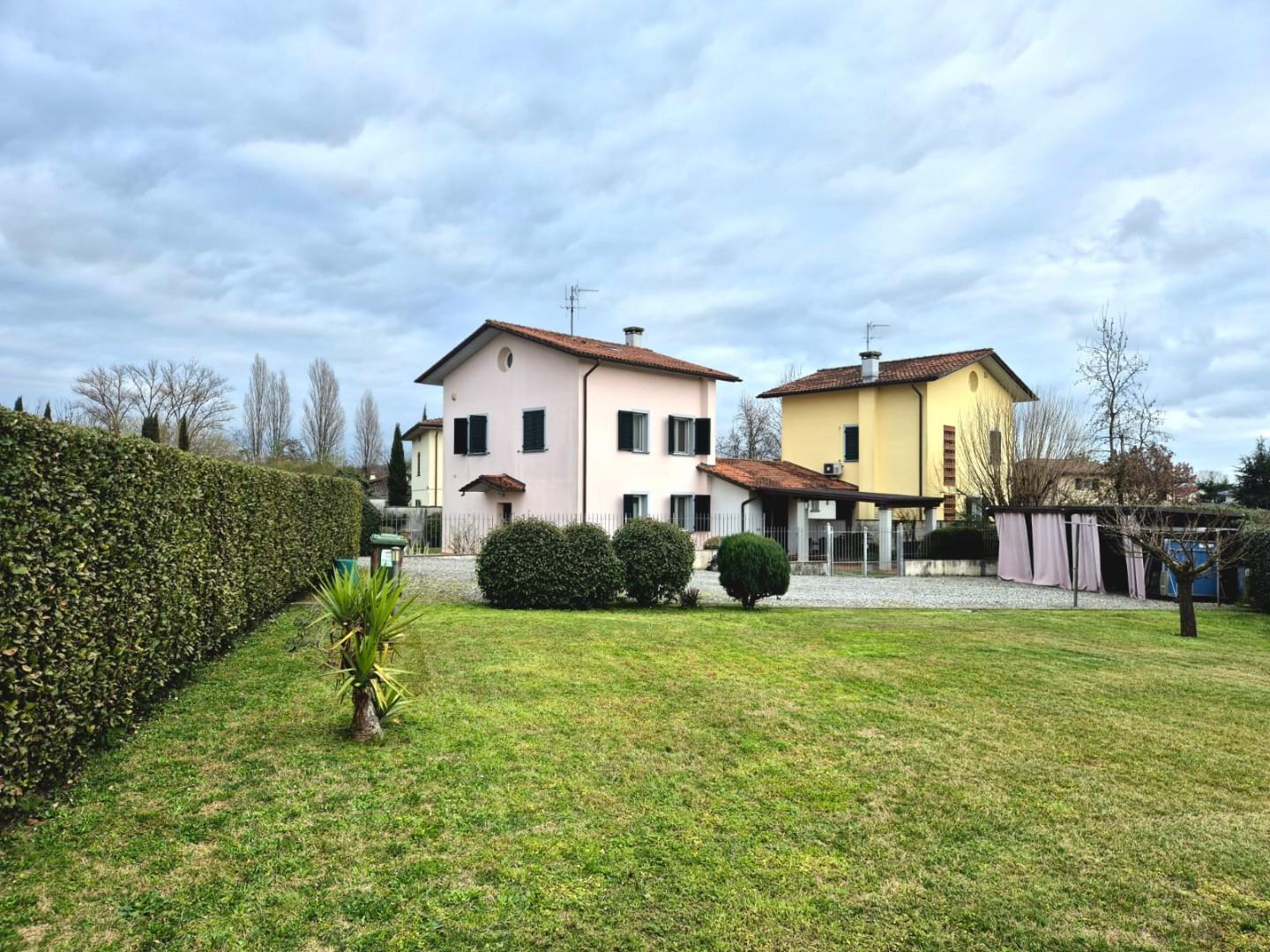 Villa con giardino, Capannori segromigno in monte