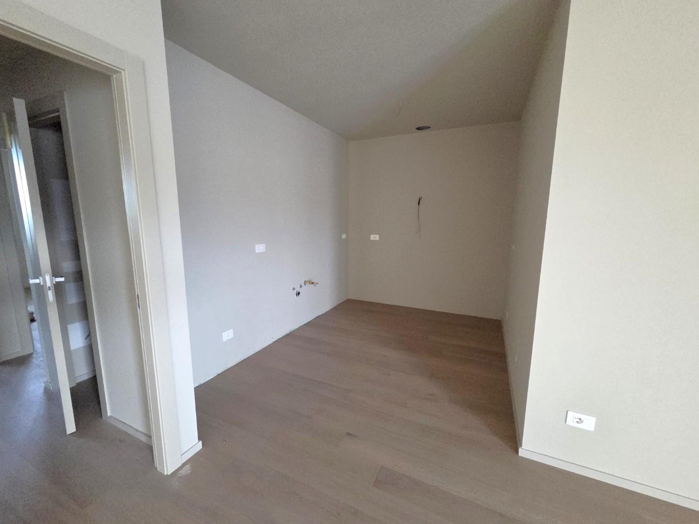 Quadrilocale con terrazzo, Capannori segromigno in monte