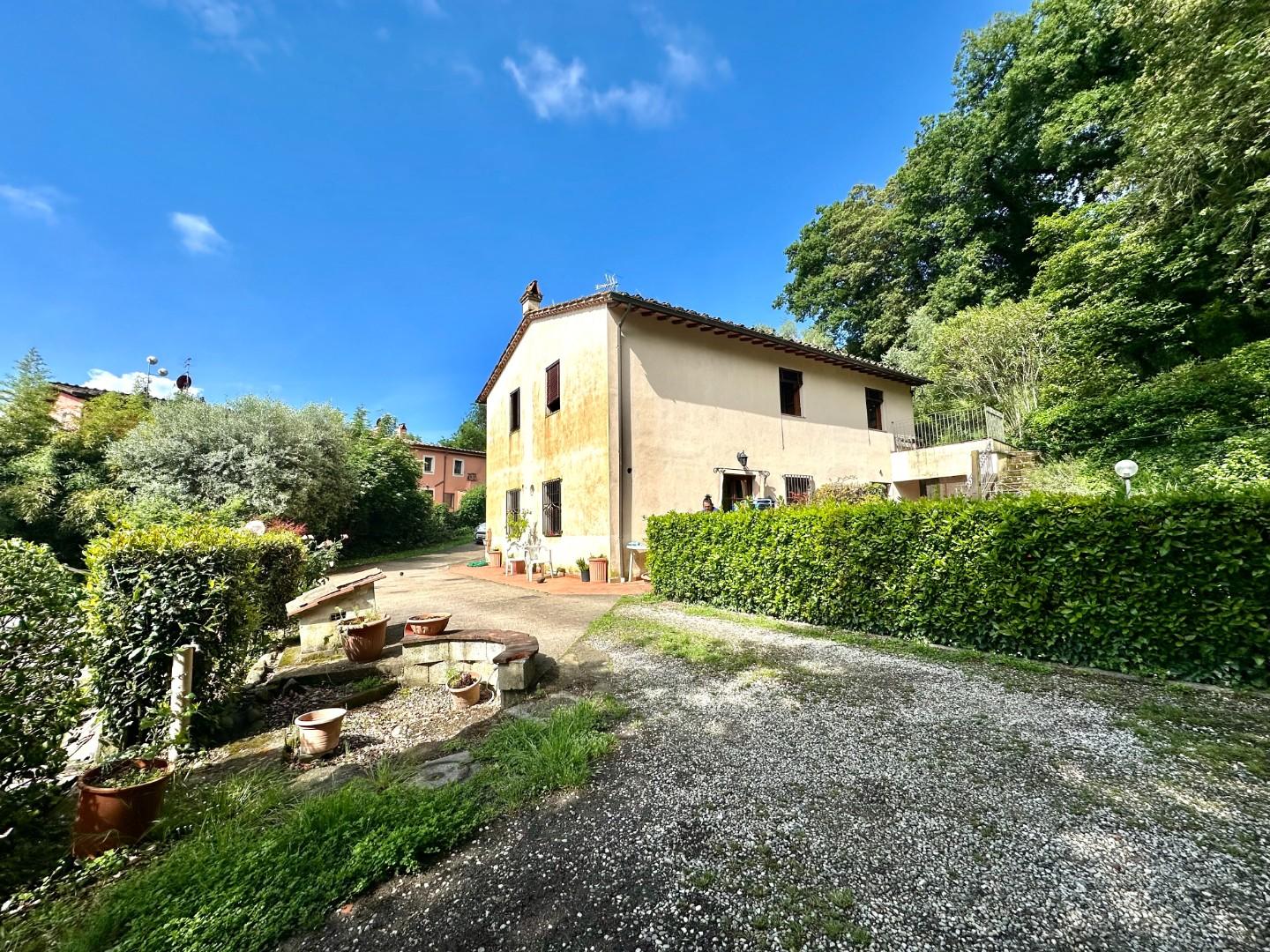 Rustico con giardino, Capannori gragnano