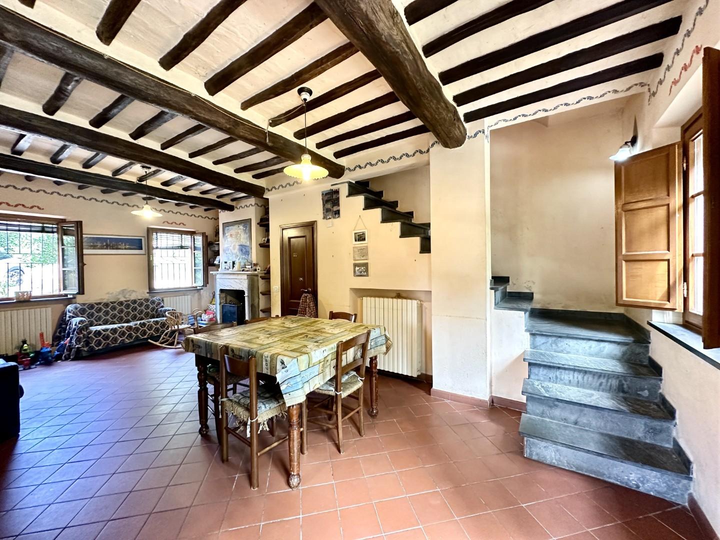 Rustico con giardino, Capannori gragnano