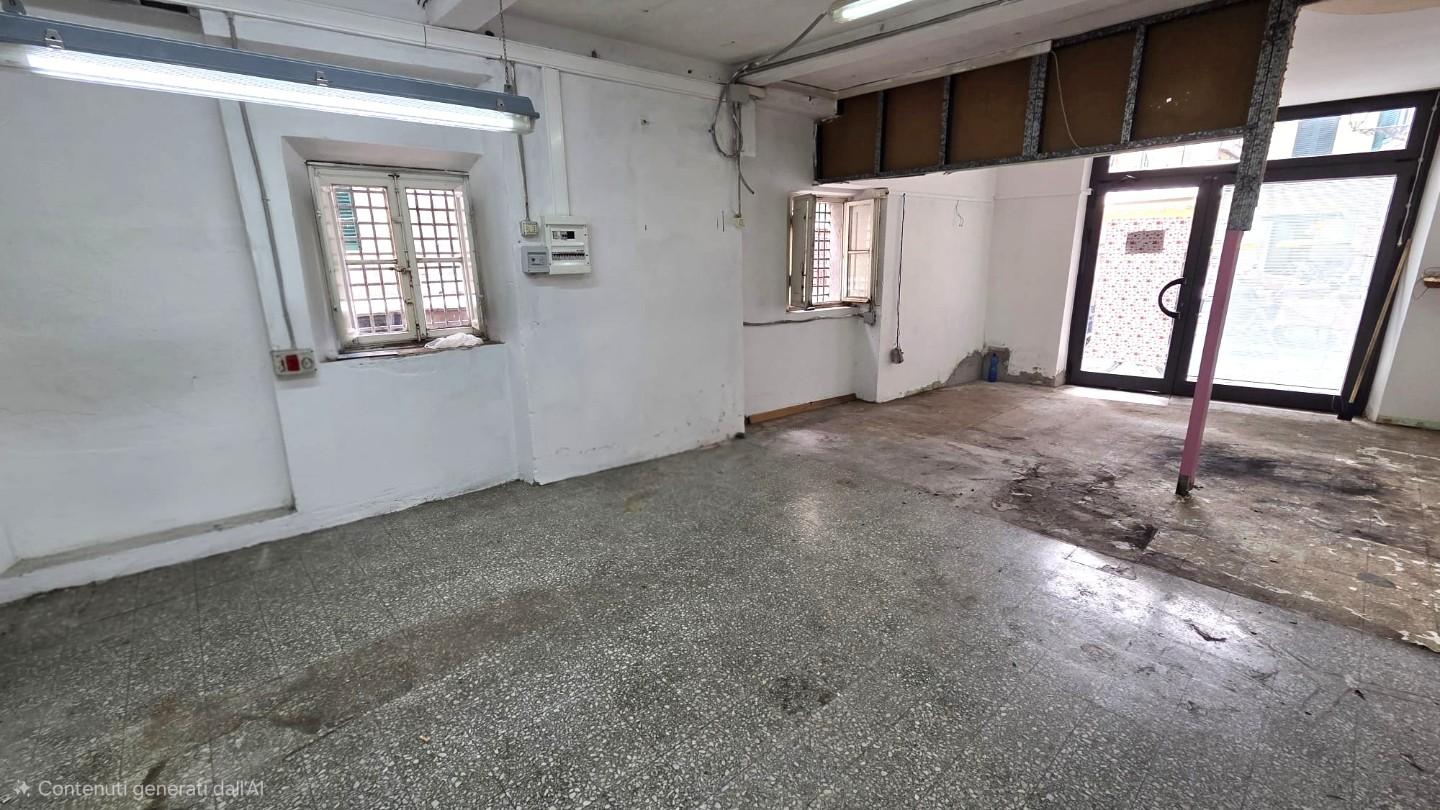 Locale commerciale in affitto, Lucca centro storico