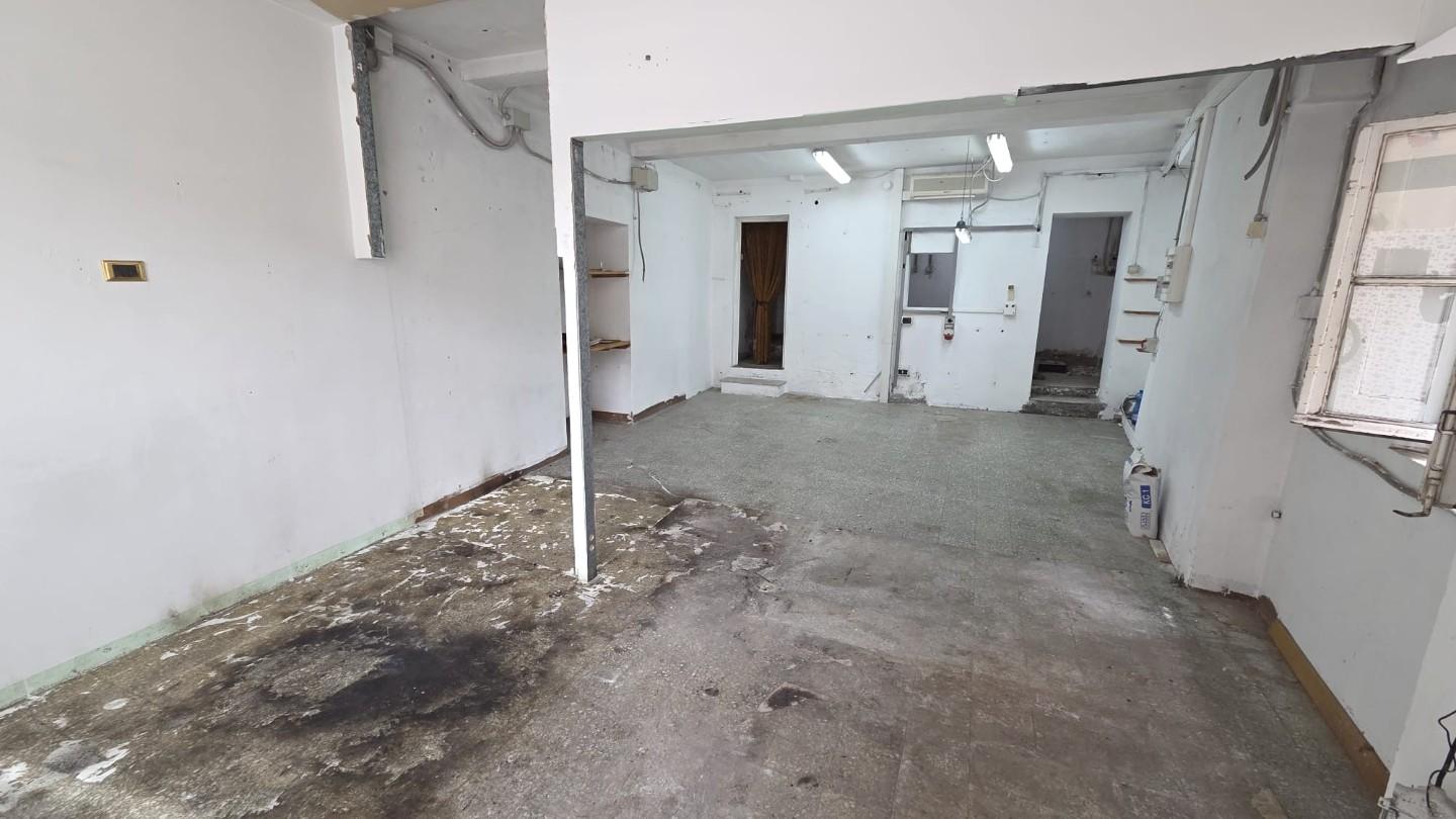 Locale commerciale in affitto, Lucca centro storico