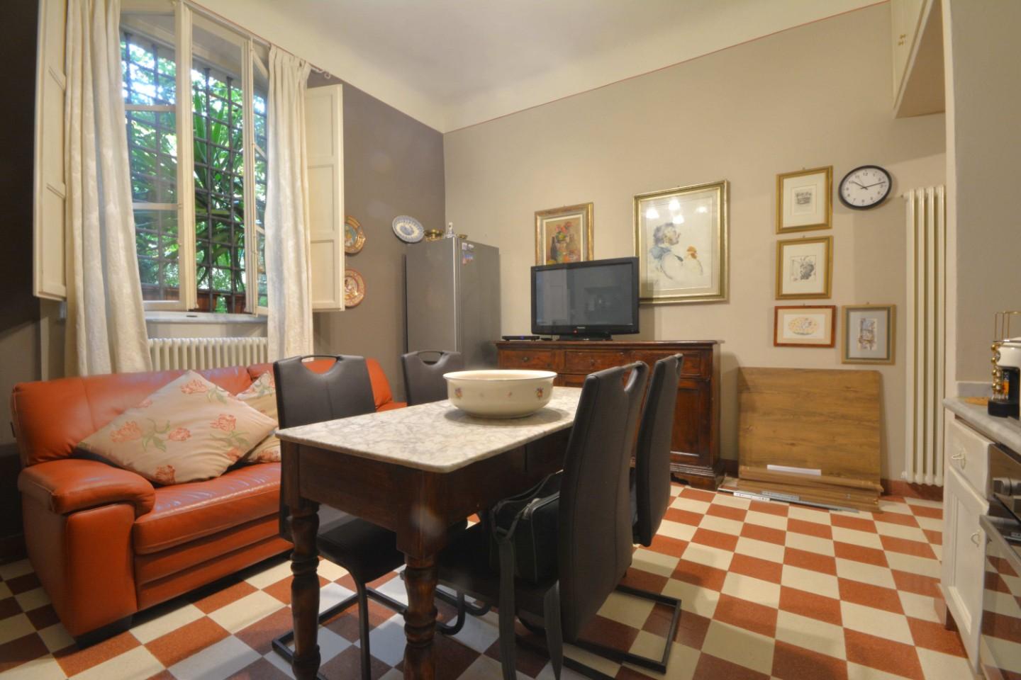 Trilocale in vendita, Lucca centro storico