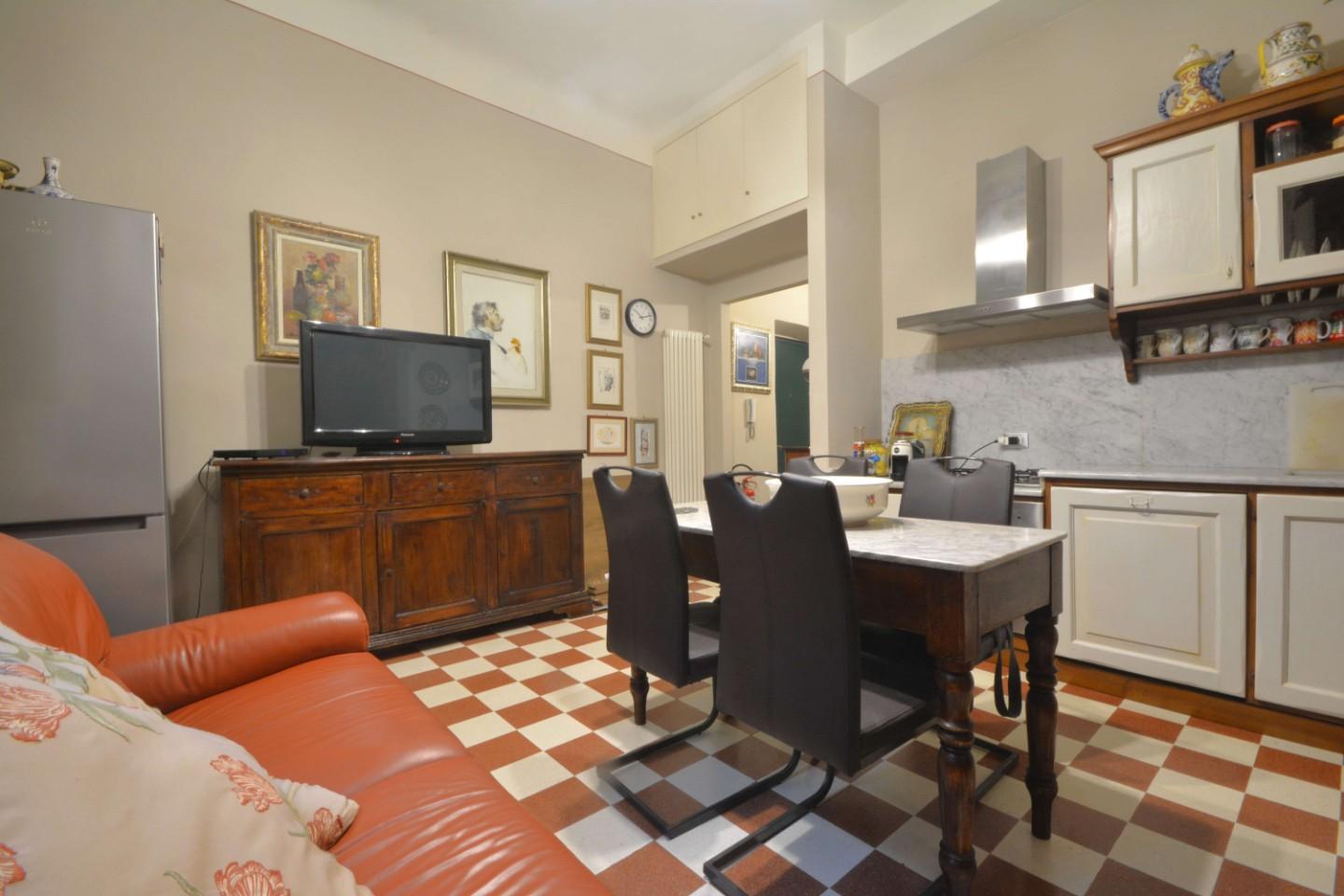 Trilocale in vendita, Lucca centro storico