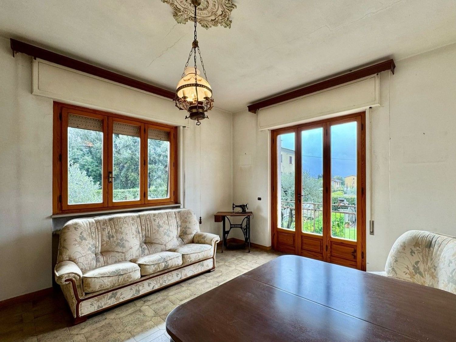 Appartamento con giardino, Lucca cappella