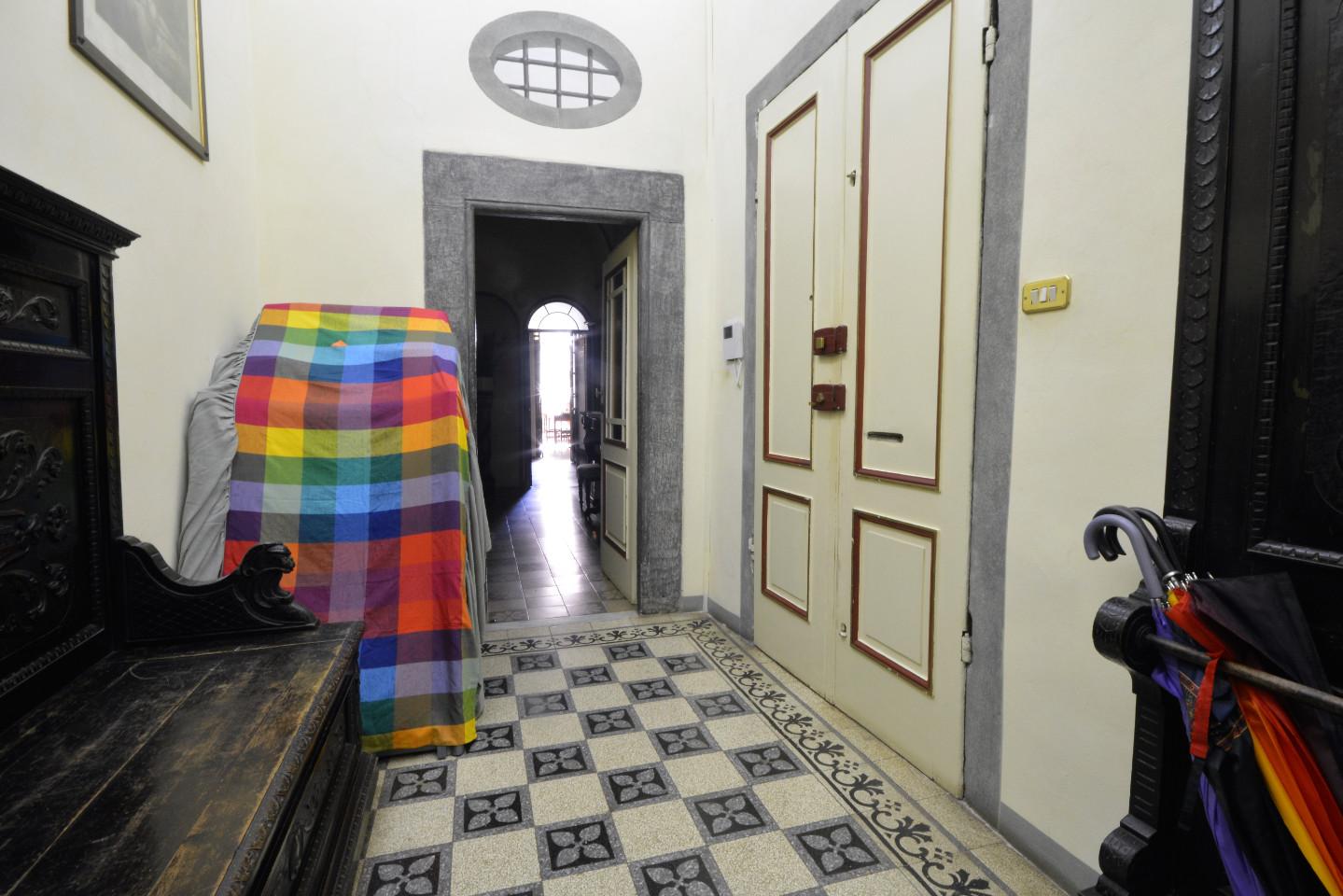 Appartamento in vendita, Lucca centro storico
