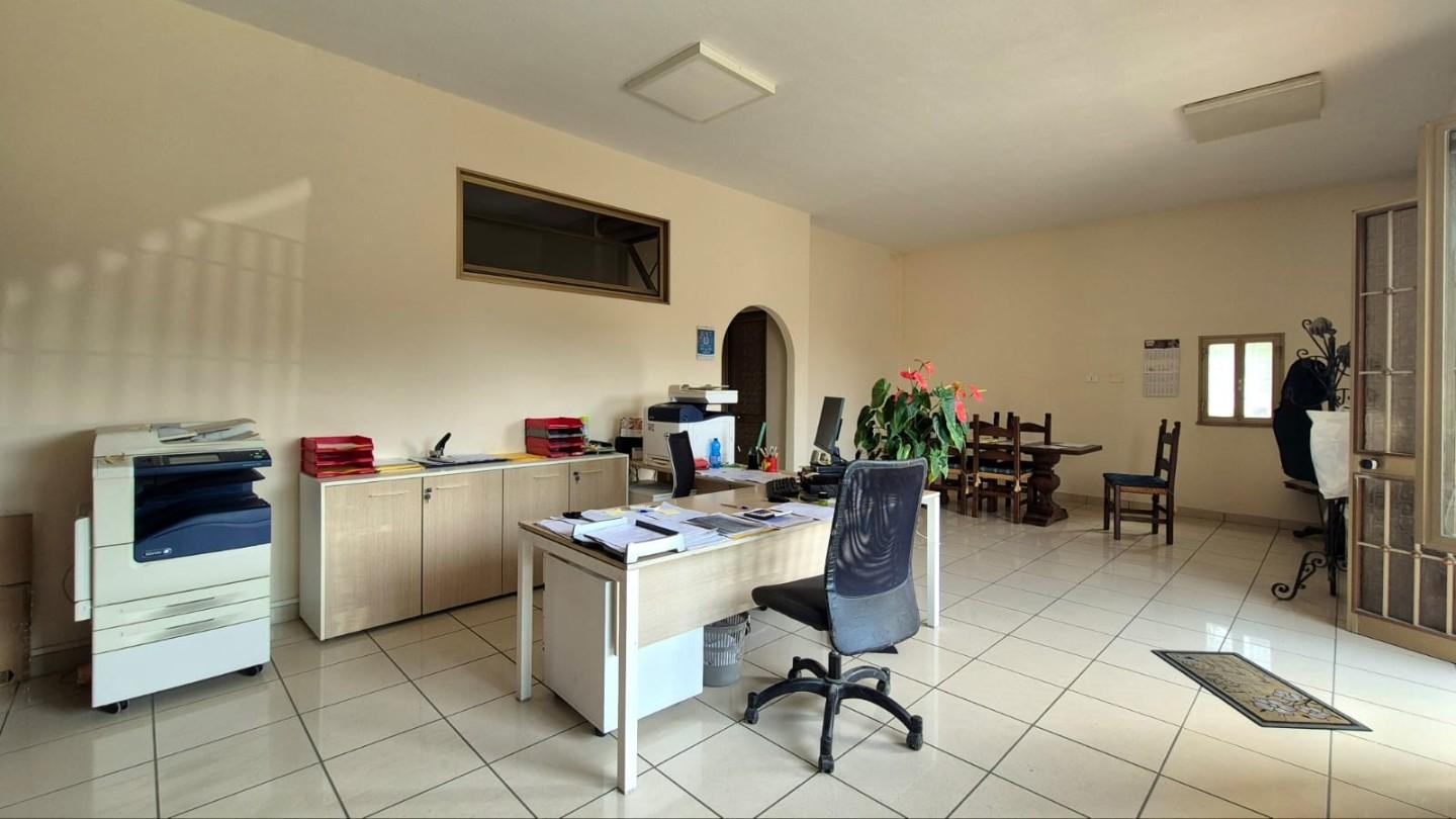 Locale commerciale in vendita, Capannori marlia