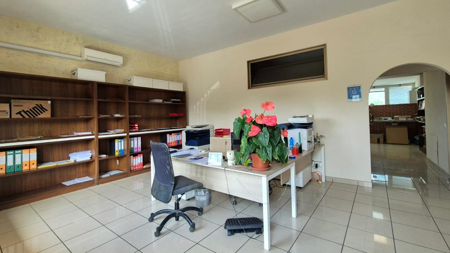 Locale commerciale in vendita, Capannori marlia