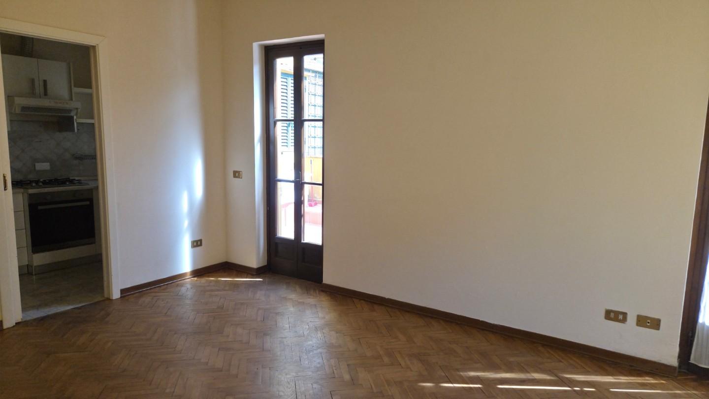 Quadrilocale con terrazzo, Lucca centro storico