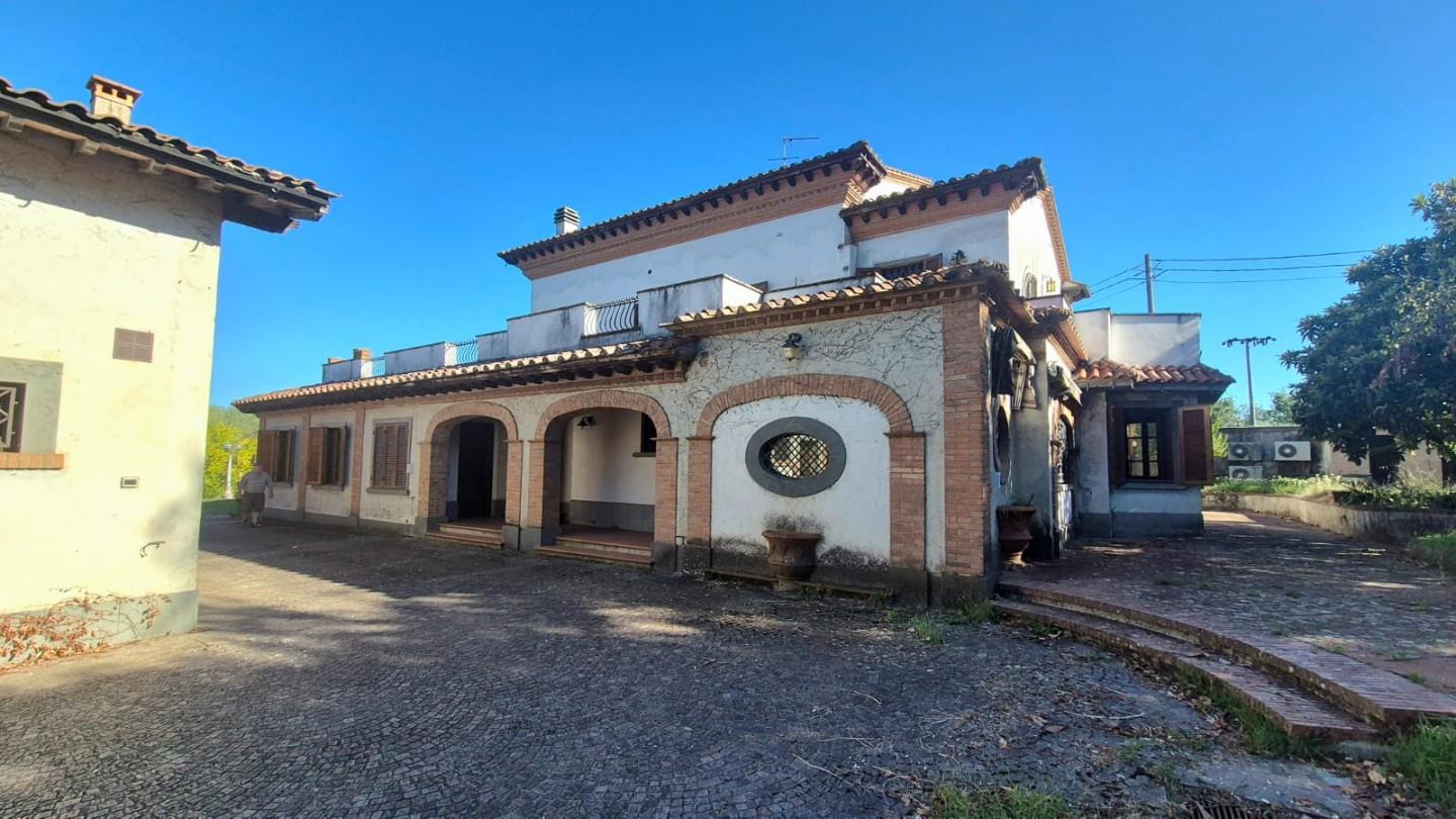 Villa con giardino, Montecarlo san giuseppe
