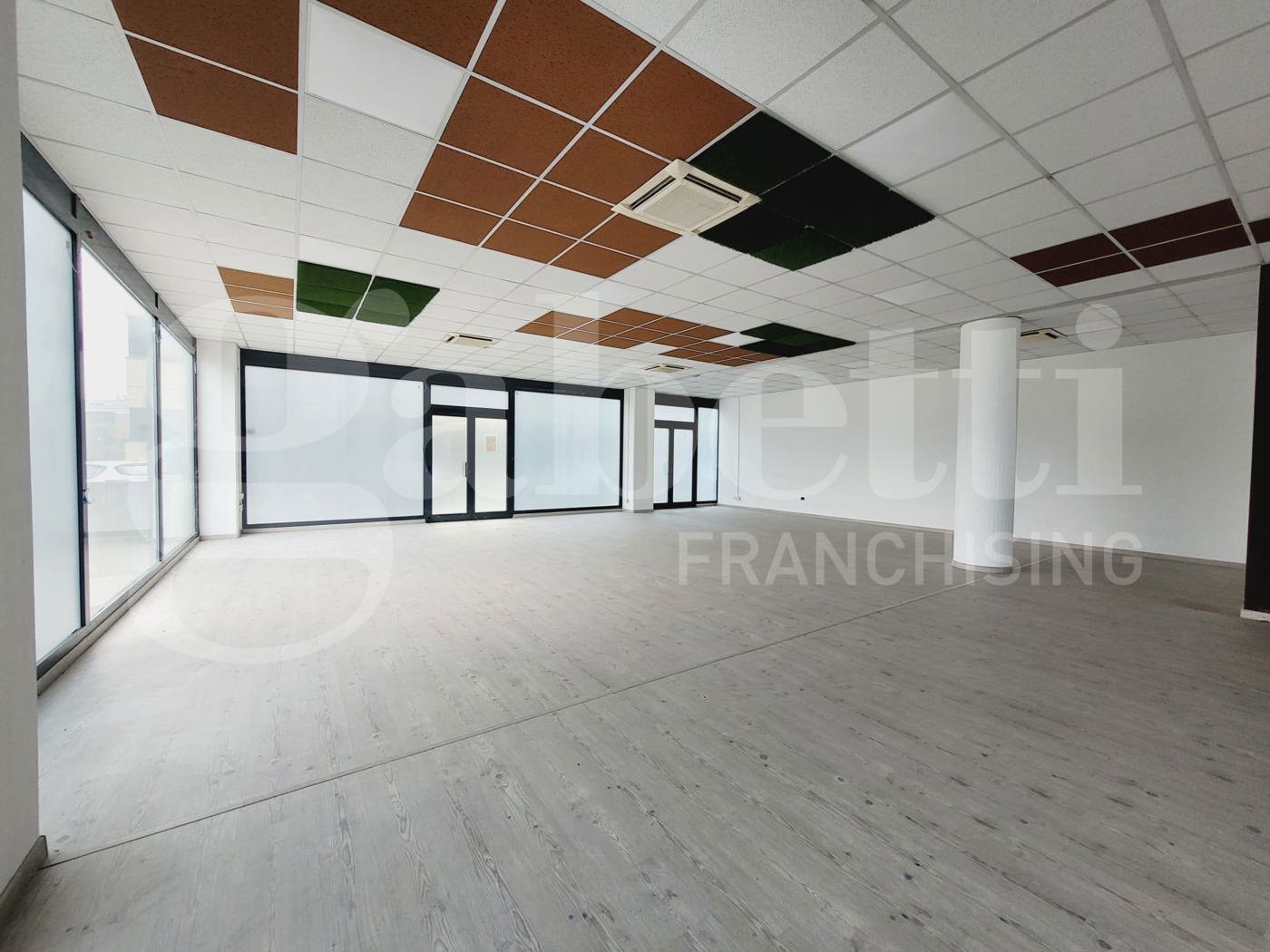 Negozio in affitto a Padova