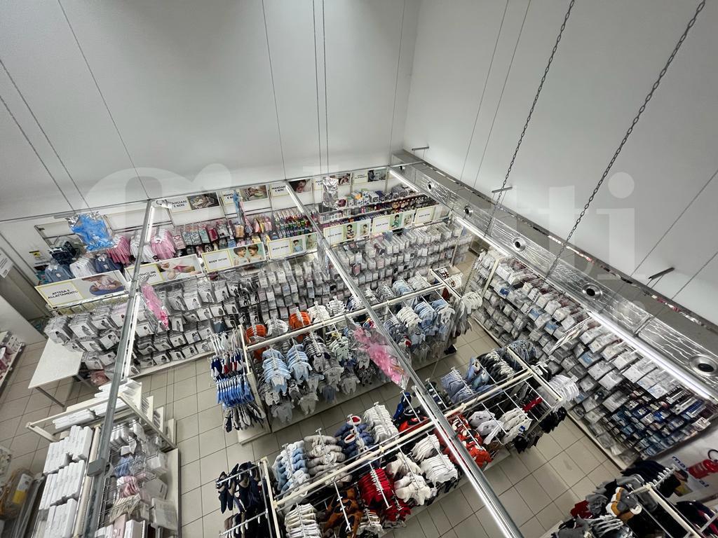 Capannone in vendita a Venezia