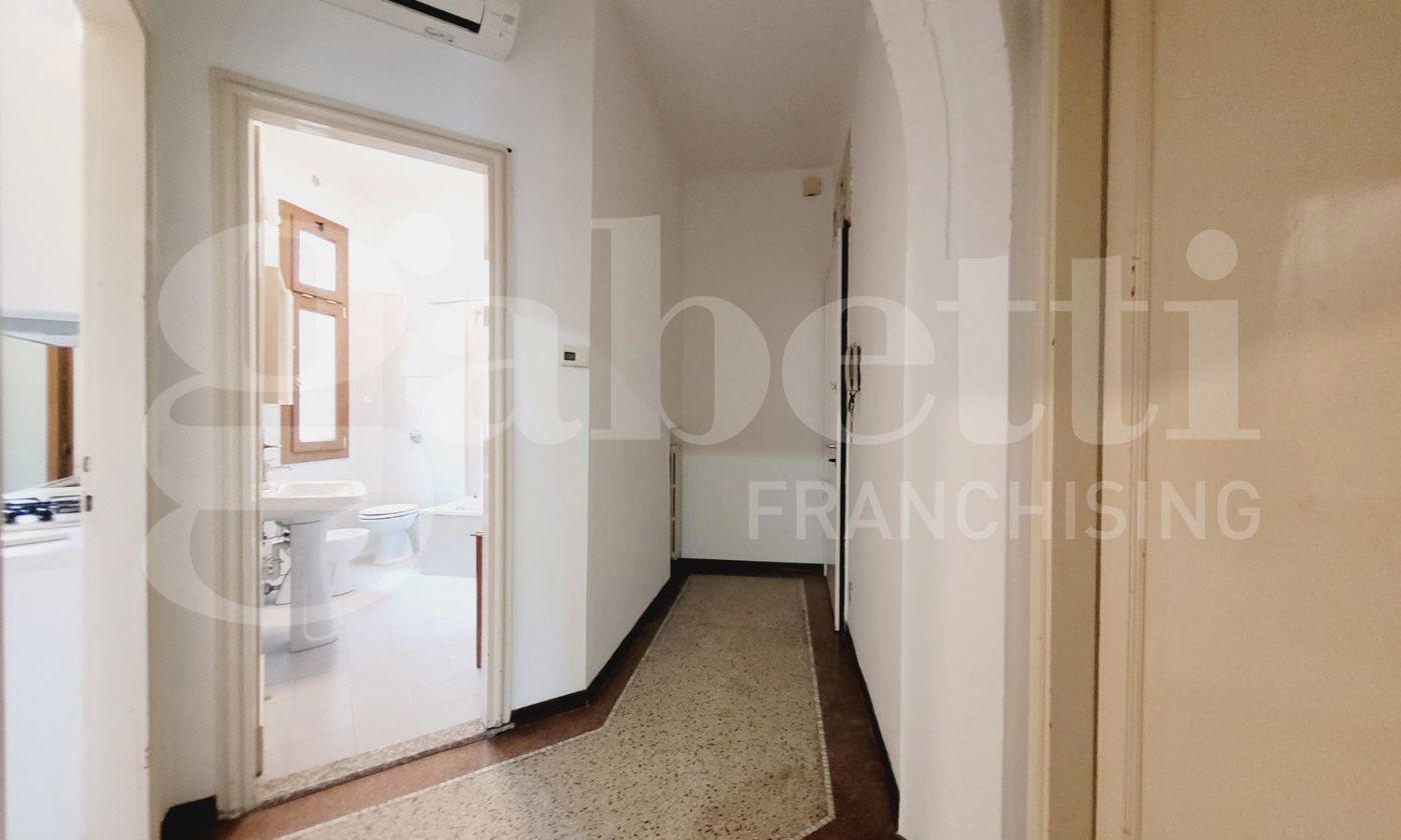 Trilocale arredato in affitto a Padova