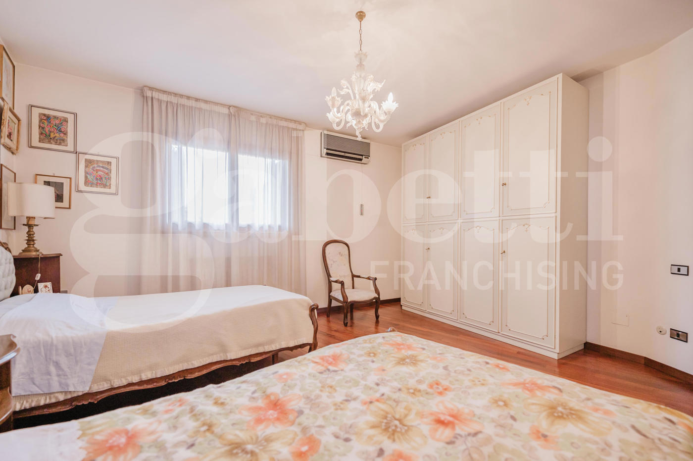 Villa Bifamiliare con giardino a Padova