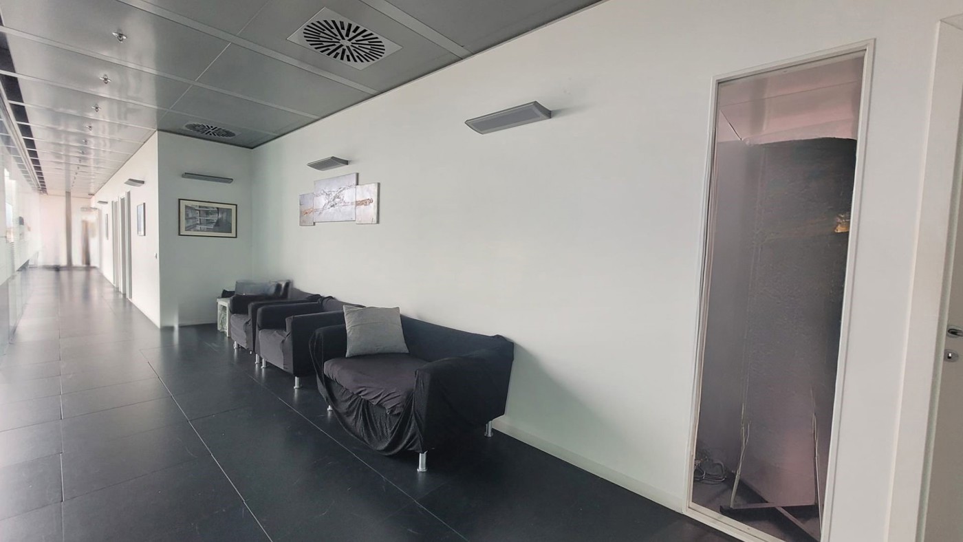 Ufficio con box doppio a Padova