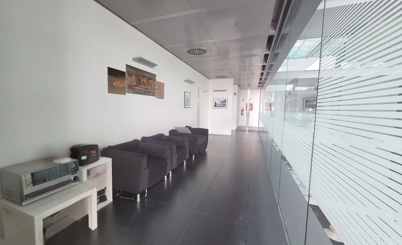 Ufficio con box doppio a Padova