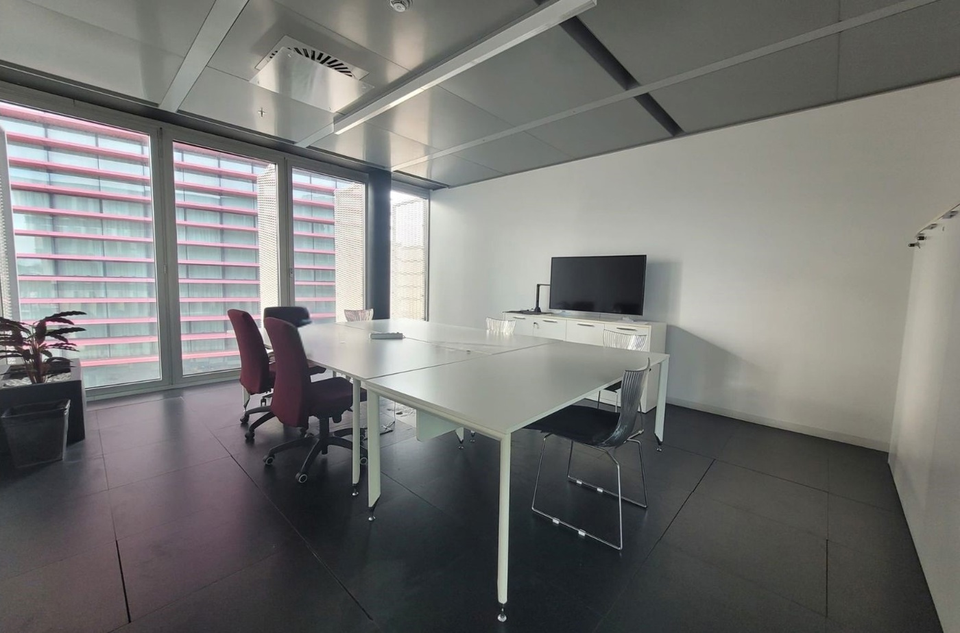 Ufficio con box doppio a Padova