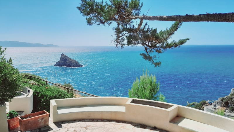 Quadrilocale con terrazzi a Monte Argentario