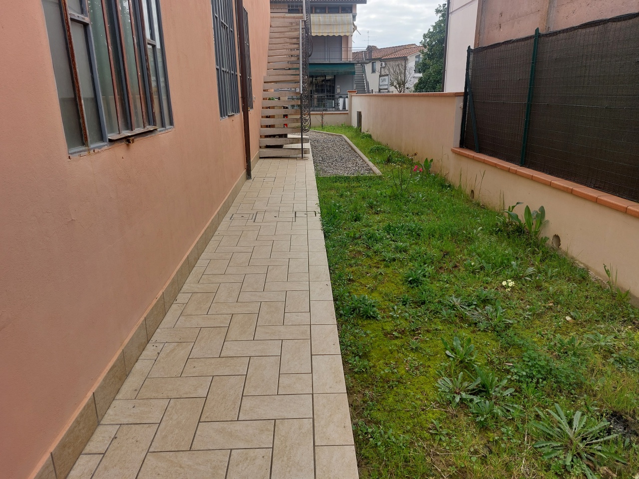 Casa indipendente con giardino a Quarrata