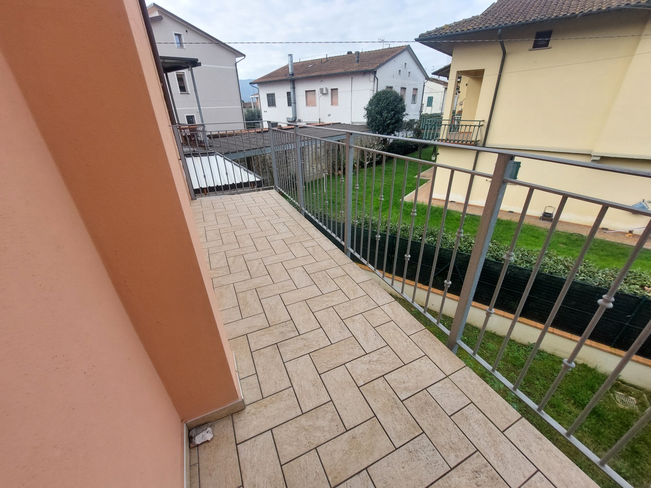 Casa indipendente con giardino a Quarrata