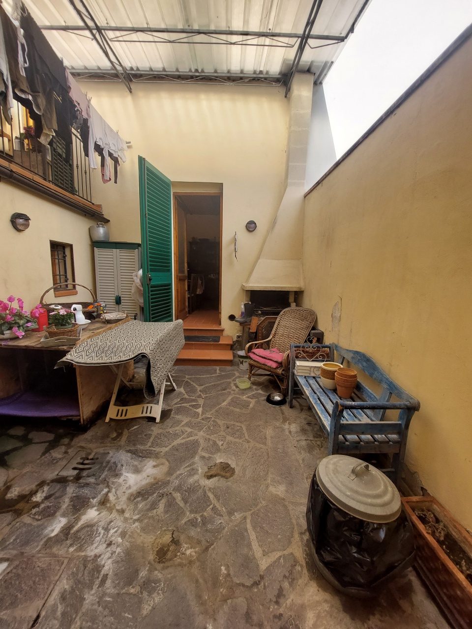 Casa indipendente con terrazzo a Poggio a Caiano